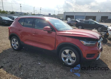 2020 Volvo Xc40 T4 Momentum z USA, uszkodzony, nr VIN YV4AC2HK1L2211114
